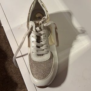 New Michael Kors Size 9